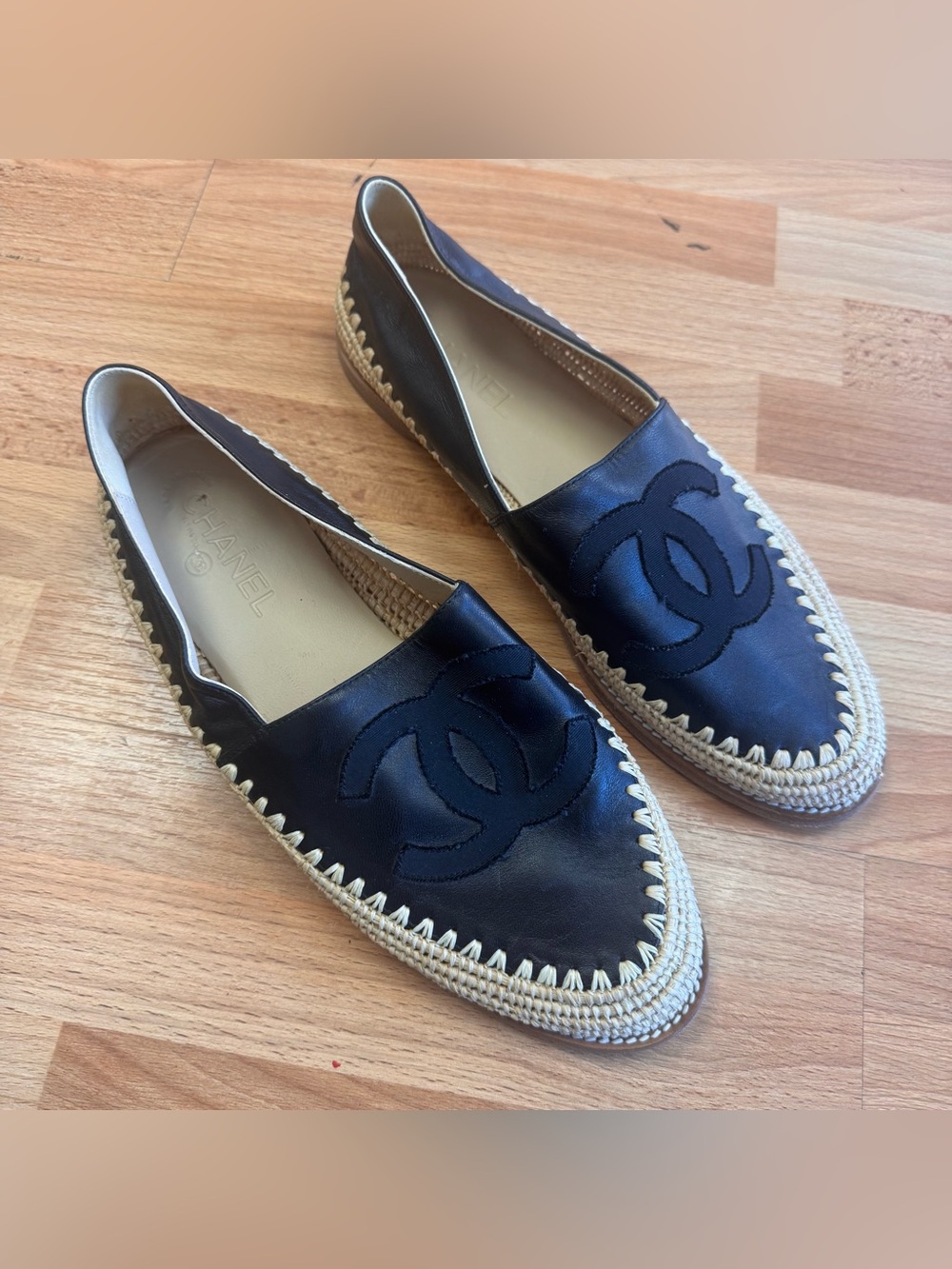 Chanel black lamb leather espadrilles interlocking logo loafers size 41/10-10.5